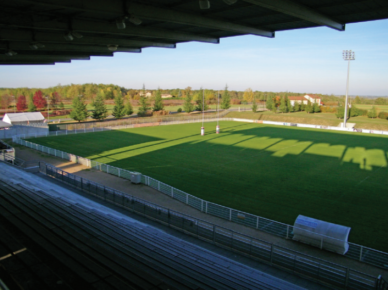 Stade de rugby à Arnas