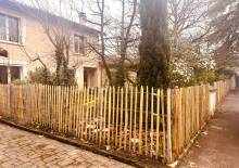 Notre zone d'activité pour ce service Vente de clôtures pleine hauteur 2 m : économiques, faciles à installer et conçues avec des matériaux résistants pour un budget maîtrisé -